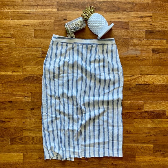 BCBGeneration | Front Zip Stripe Midi Skirt - Picture 2 of 7